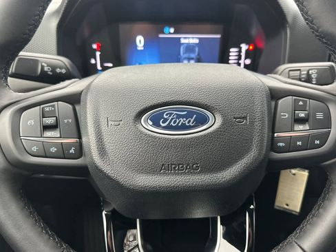 Certified 2025 Ford Ranger XLT w/ Chrome Accent Package image 21