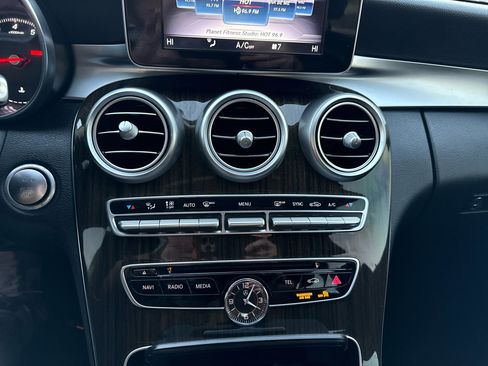 Used 2018 Mercedes-Benz C 300 Sedan image 31