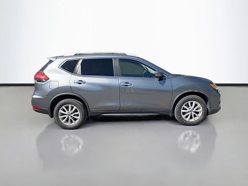 Used 2017 Nissan Rogue SV w/ SV Premium Package AWD/4WD image 8