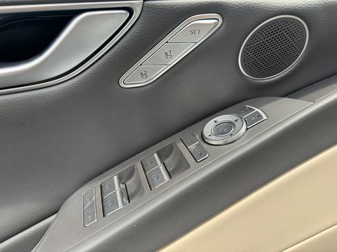 Used 2022 Genesis G80 2.5T image 16