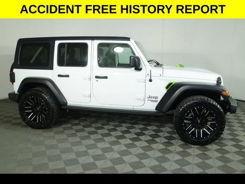 Used 2020 Jeep Wrangler Unlimited Sport S AWD/4WD image 2