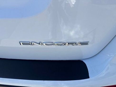 Used 2020 Buick Encore Essence FWD image 30
