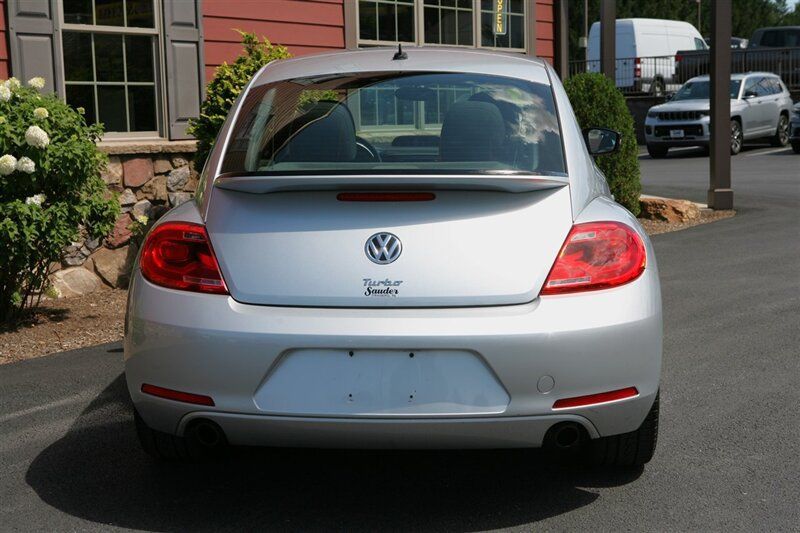 Used 2013 Volkswagen Beetle 2.0T FWD image 6