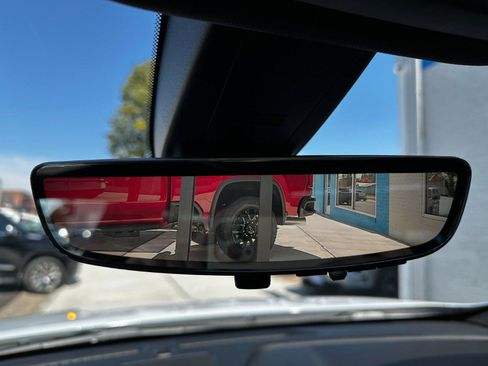 Used 2022 Chevrolet Traverse Premier w/ Redline Edition image 19