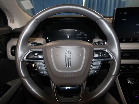 Used 2022 Lincoln Nautilus Reserve w/ Equipment Group 201A AWD/4WD image 13