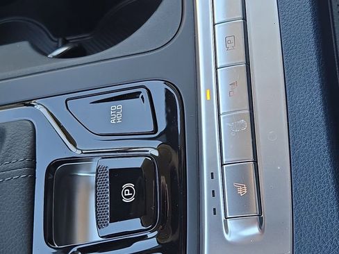 New 2026 Kia Carnival EX image 24