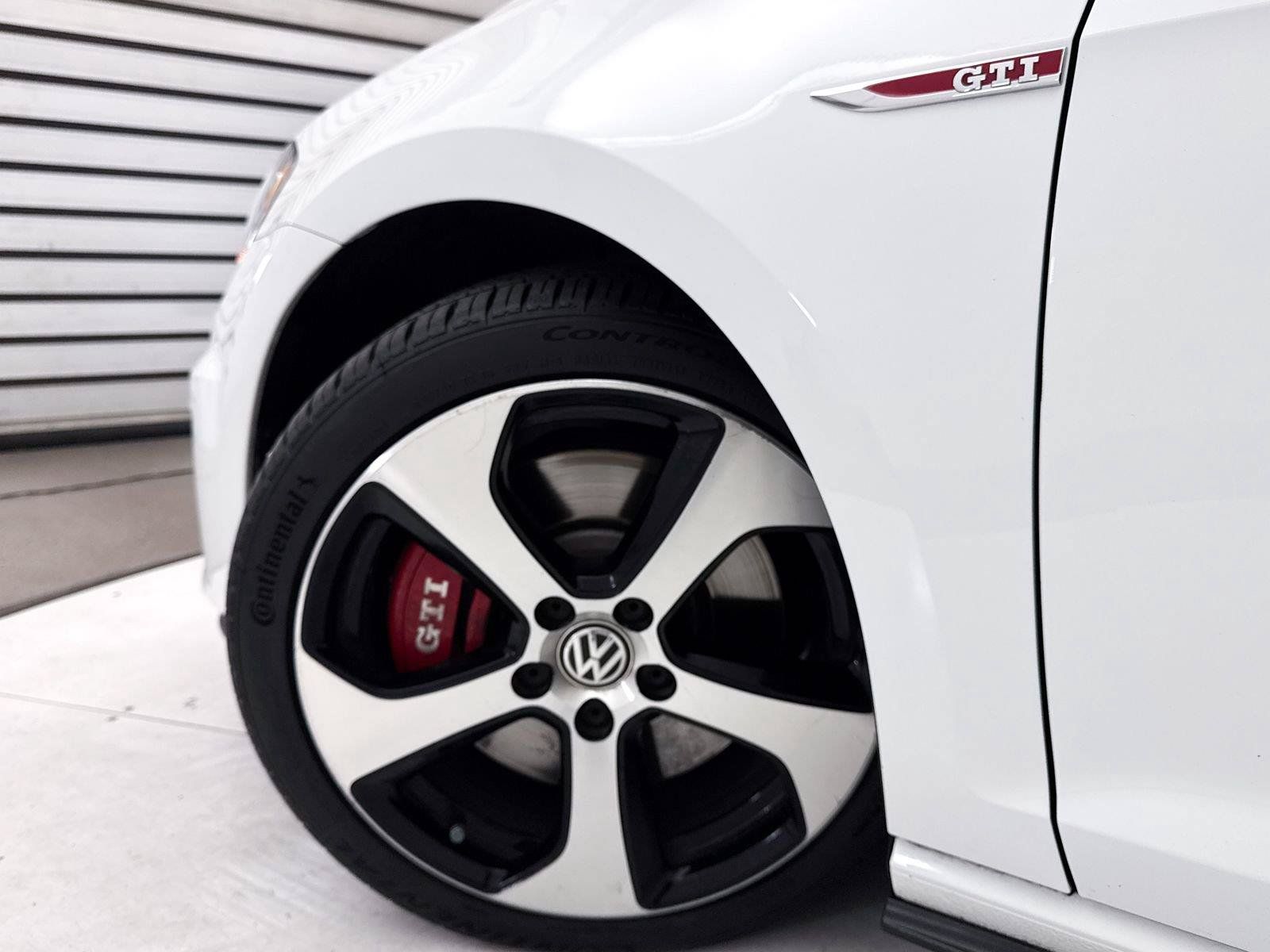 Used 2017 Volkswagen GTI Autobahn FWD image 3