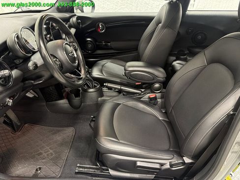 Used 2019 MINI Cooper 2-Door Hardtop FWD image 23