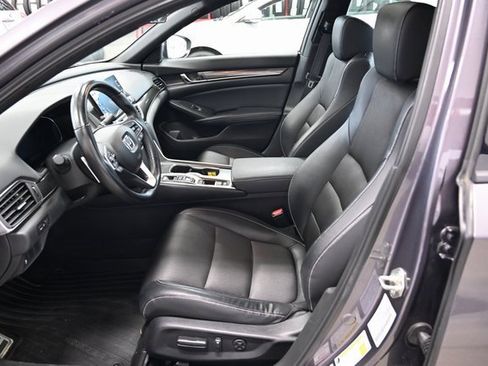 Used 2018 Honda Accord Sport image 9