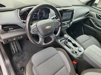 Used 2021 Chevrolet Traverse LT FWD video 2