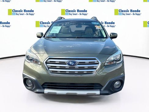 Used 2016 Subaru Outback 3.6R Limited AWD/4WD image 2
