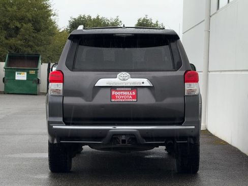 Used 2013 Toyota 4Runner SR5 AWD/4WD image 6