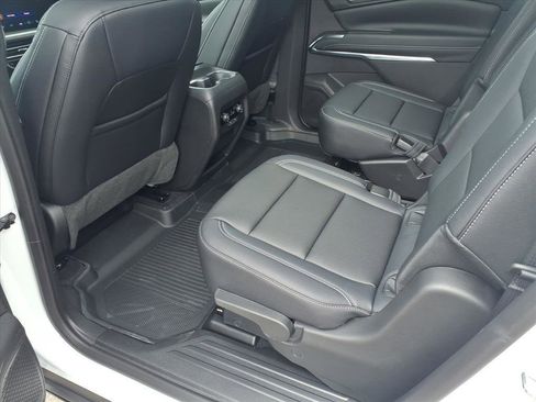 New 2026 Chevrolet Traverse LT w/ Sun and Wheel Package image 6