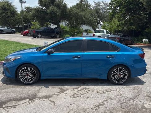 Used 2022 Kia Forte GT w/ GT2 Package FWD image 2
