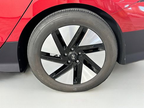 Used 2024 Hyundai Ioniq 6 SE RWD image 11