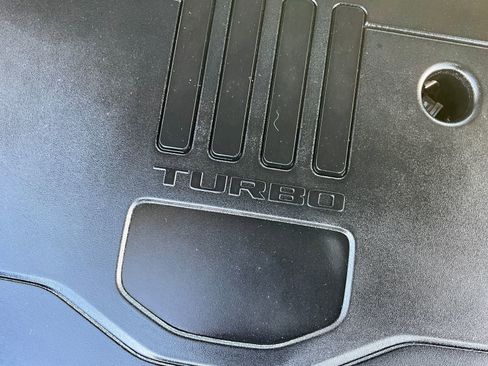 Used 2025 Chevrolet Blazer LT AWD/4WD image 28