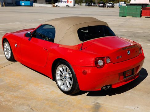 Used 2005 BMW Z4 2.5i image 5