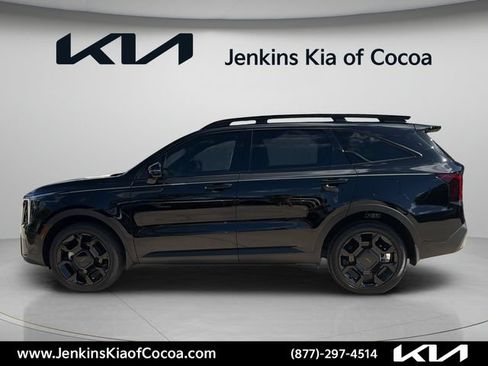 Certified 2025 Kia Sorento SX Prestige w/ Olive Brown Leather Package AWD/4WD image 9