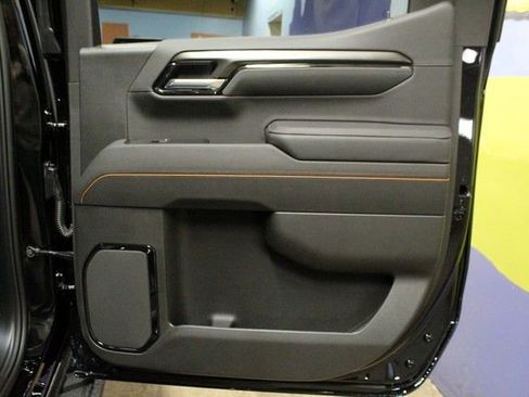 New 2026 GMC Sierra 1500 AT4 w/ AT4 Premium Package image 13