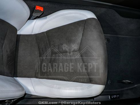 Used 2021 Chevrolet Corvette Stingray Premium Conv w/ Z51 Performance Package image 95