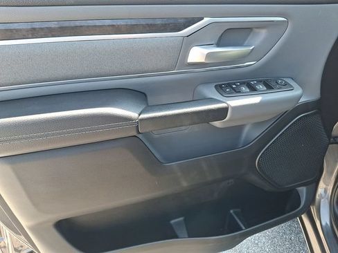Used 2022 RAM 1500 Big Horn AWD/4WD image 12
