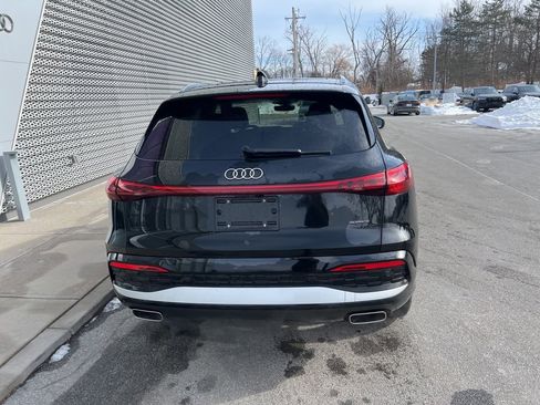Certified 2025 Audi Q5 Premium w/ Convenience Package image 27