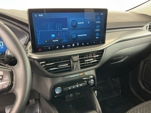 Used 2025 Ford Escape Active w/ Active Premium Tech Pack image 18