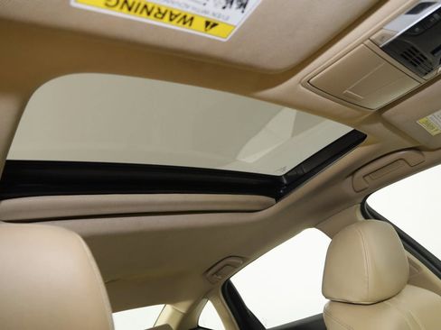 Used 2024 Acura TLX w/ Technology Package image 11