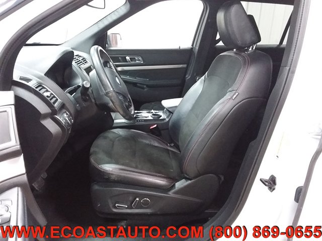 Used 2018 Ford Explorer XLT w/ Equipment Group 202A FWD image 10