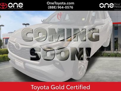 Certified 2021 Toyota Highlander XLE