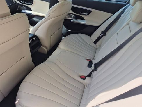 Used 2024 Mercedes-Benz E 350 4MATIC Sedan image 18