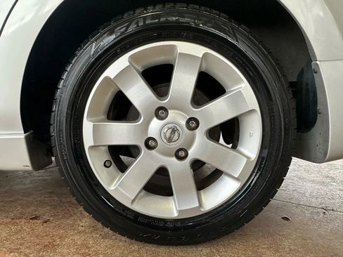 Used 2011 Nissan Sentra 2.0 SR image 24