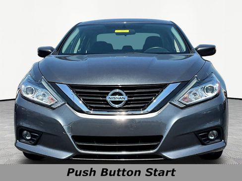 Used 2018 Nissan Altima 2.5 SV FWD image 2