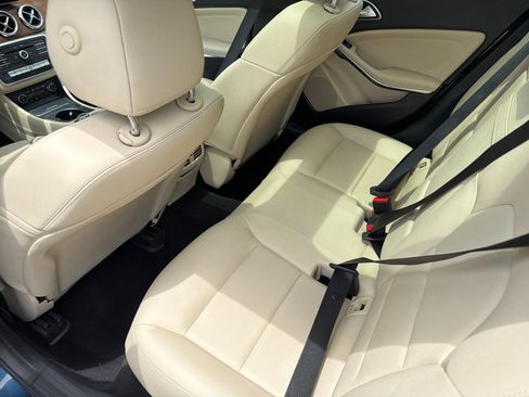 Used 2019 Mercedes-Benz GLA 250 image 35