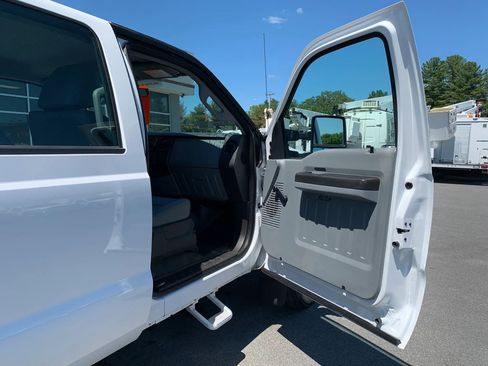 Used 2014 Ford F450 XL AWD/4WD image 21
