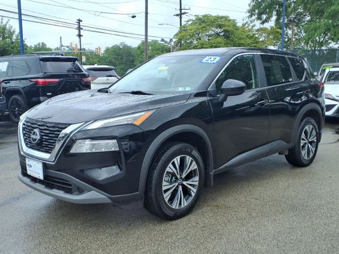Used 2023 Nissan Rogue SV AWD/4WD image 7