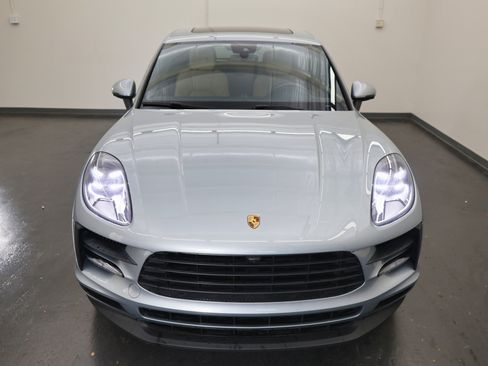 Used 2021 Porsche Macan S image 9