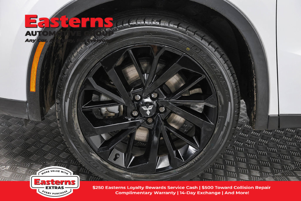 Used 2023 Mitsubishi Outlander SE AWD/4WD image 33