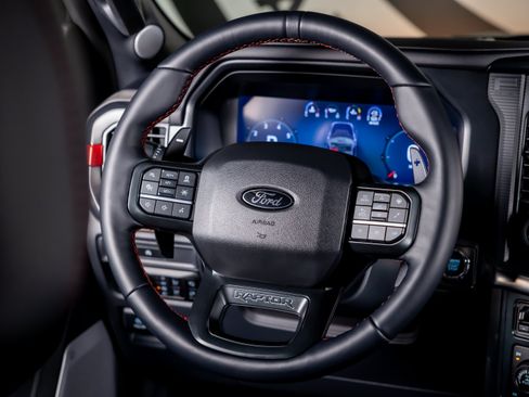 Used 2025 Ford F150 Raptor AWD/4WD image 34