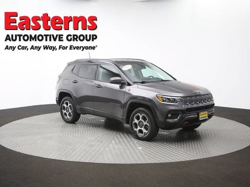 Used 2022 Jeep Compass Trailhawk w/ Trailhawk Convenience Group AWD/4WD image 50