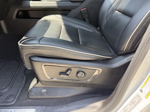 Used 2024 RAM 1500 Limited AWD/4WD image 29