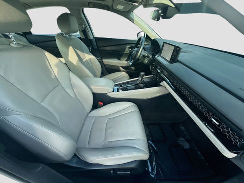 Certified 2023 Honda Accord Touring image 32