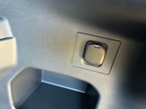 New 2026 Toyota 4Runner SR5 image 41