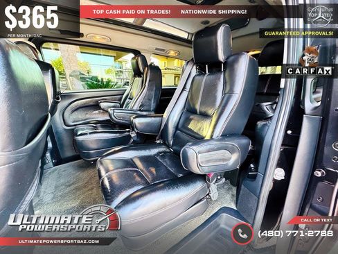 Used 2017 Mercedes-Benz Metris Passenger image 16