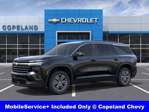 New 2026 Chevrolet Traverse LT image 2