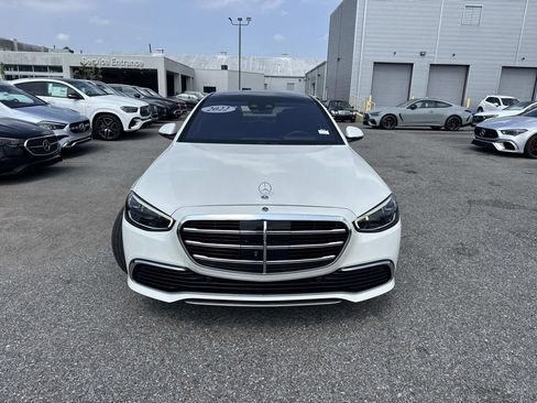 Used 2022 Mercedes-Benz S 580 4MATIC Sedan image 2
