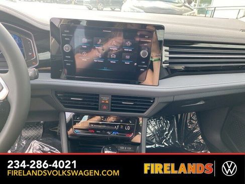 New 2026 Volkswagen Jetta SEL image 33