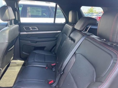 Used 2017 Ford Explorer Sport w/ Equipment Group 401A AWD/4WD image 8