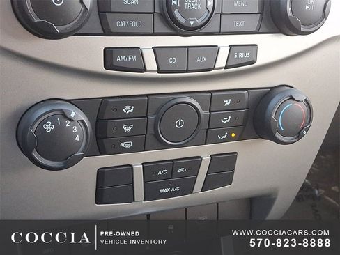 Used 2010 Ford Focus SE image 17