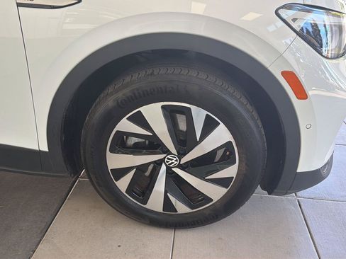 Certified 2023 Volkswagen ID.4 Pro RWD image 10